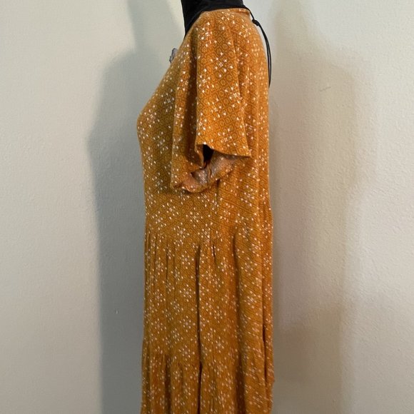 Forever 21 boho Dress - Large - Gorgeous Mustard color with white /gold - Picture 2 of 4